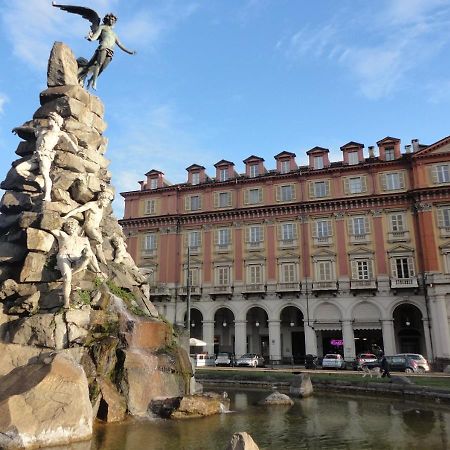 Fast Room Statuto Turin Bagian luar foto